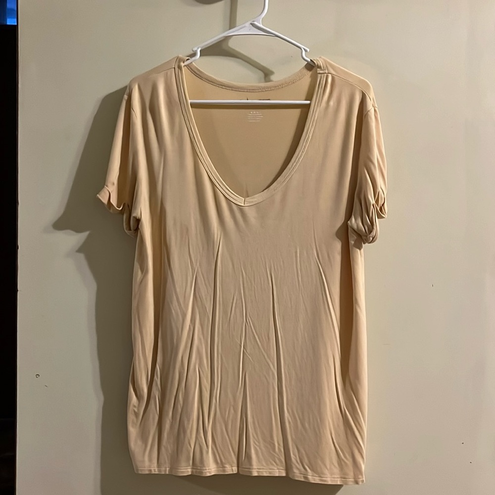 light yellow american eagle tee